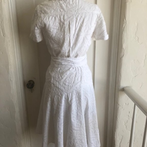 DVF WHITE COTTON APPLIQUE FAUX WRAP "TAFT" DRESS - Picture 3 of 9